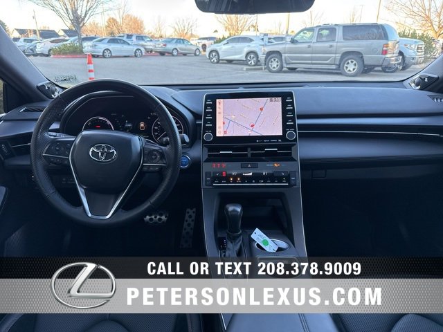 Used 2022 Toyota Avalon XSE image 15