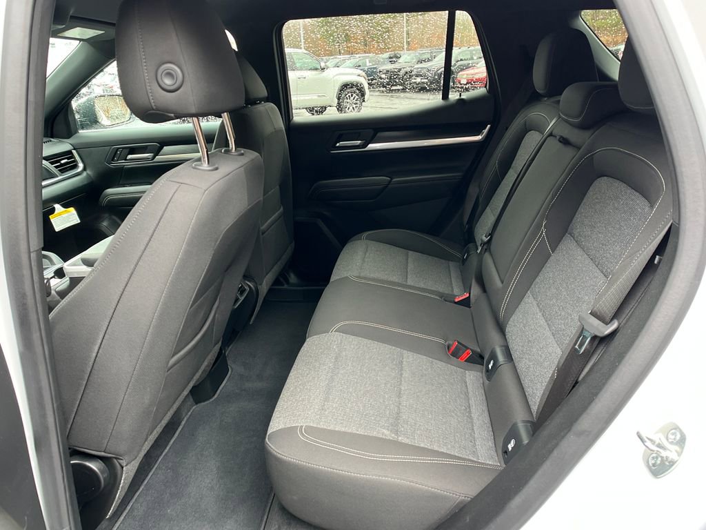 Used 2025 GMC Terrain Elevation image 21