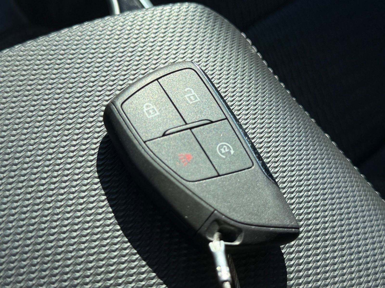 Used 2025 Chevrolet Equinox LT image 22