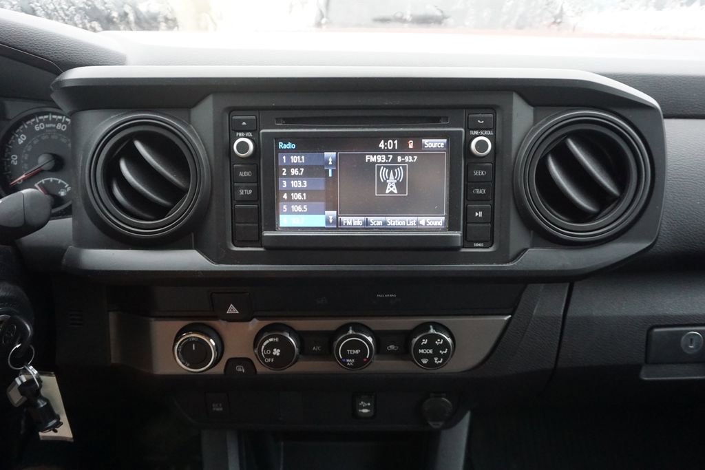 Used 2019 Toyota Tacoma SR AWD/4WD image 7