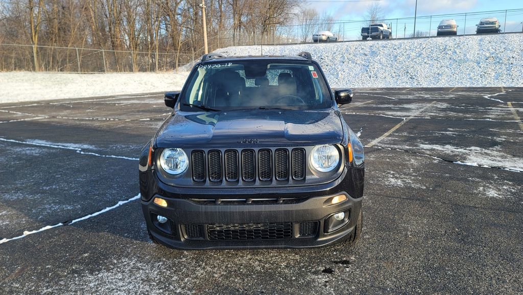 Used 2018 Jeep Renegade Altitude w/ UConnect 8.4 Nav Group image 4