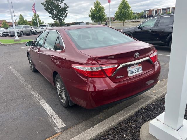 Used 2015 Toyota Camry SE FWD image 10