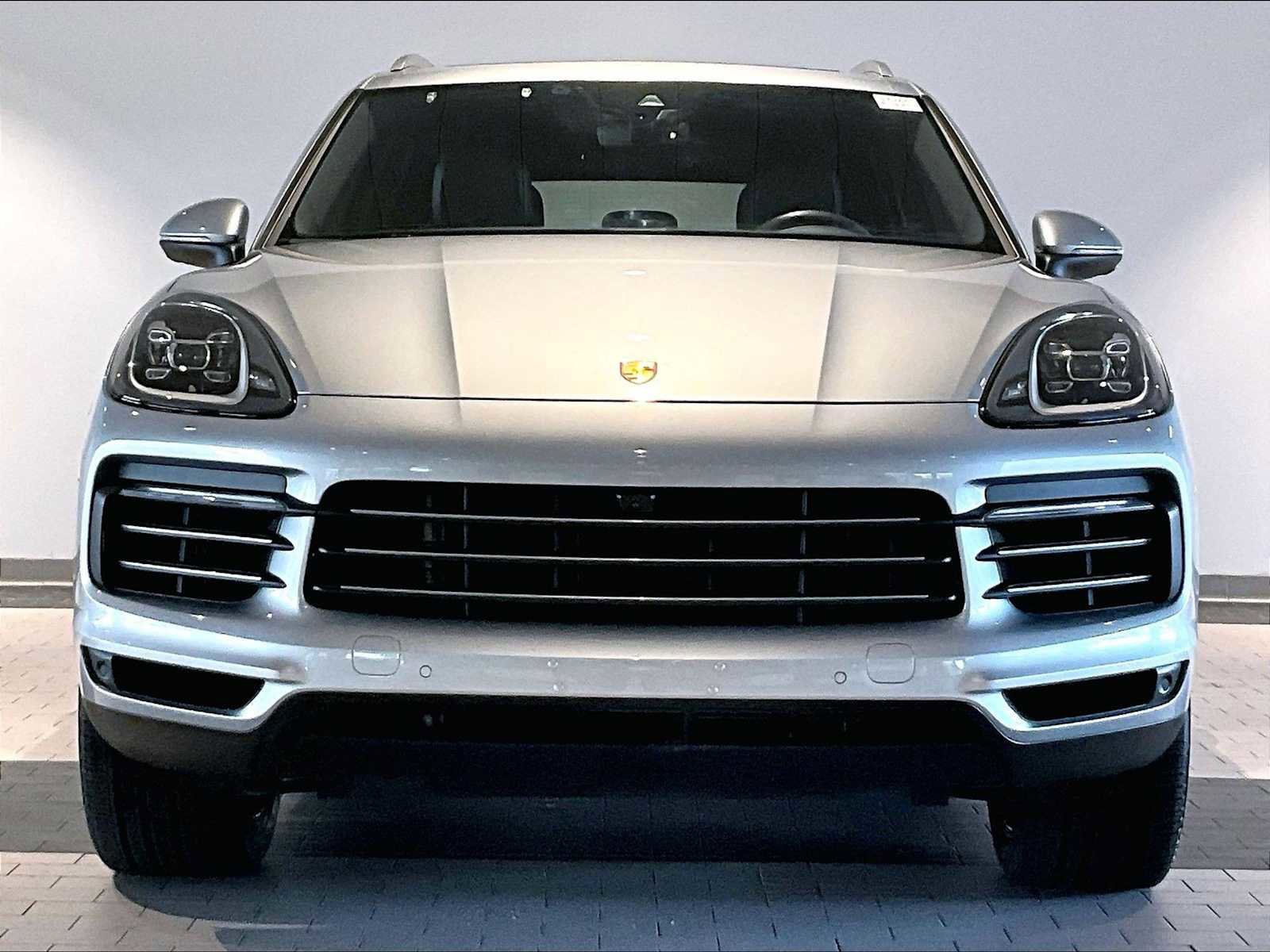 Used 2023 Porsche Cayenne image 13