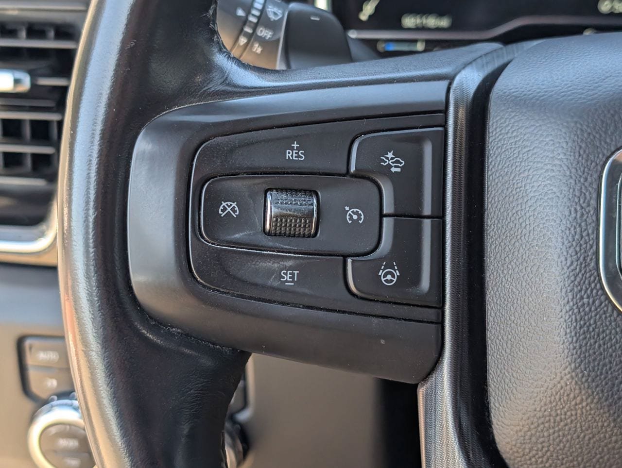 Used 2023 GMC Sierra 1500 Denali Ultimate AWD/4WD image 21