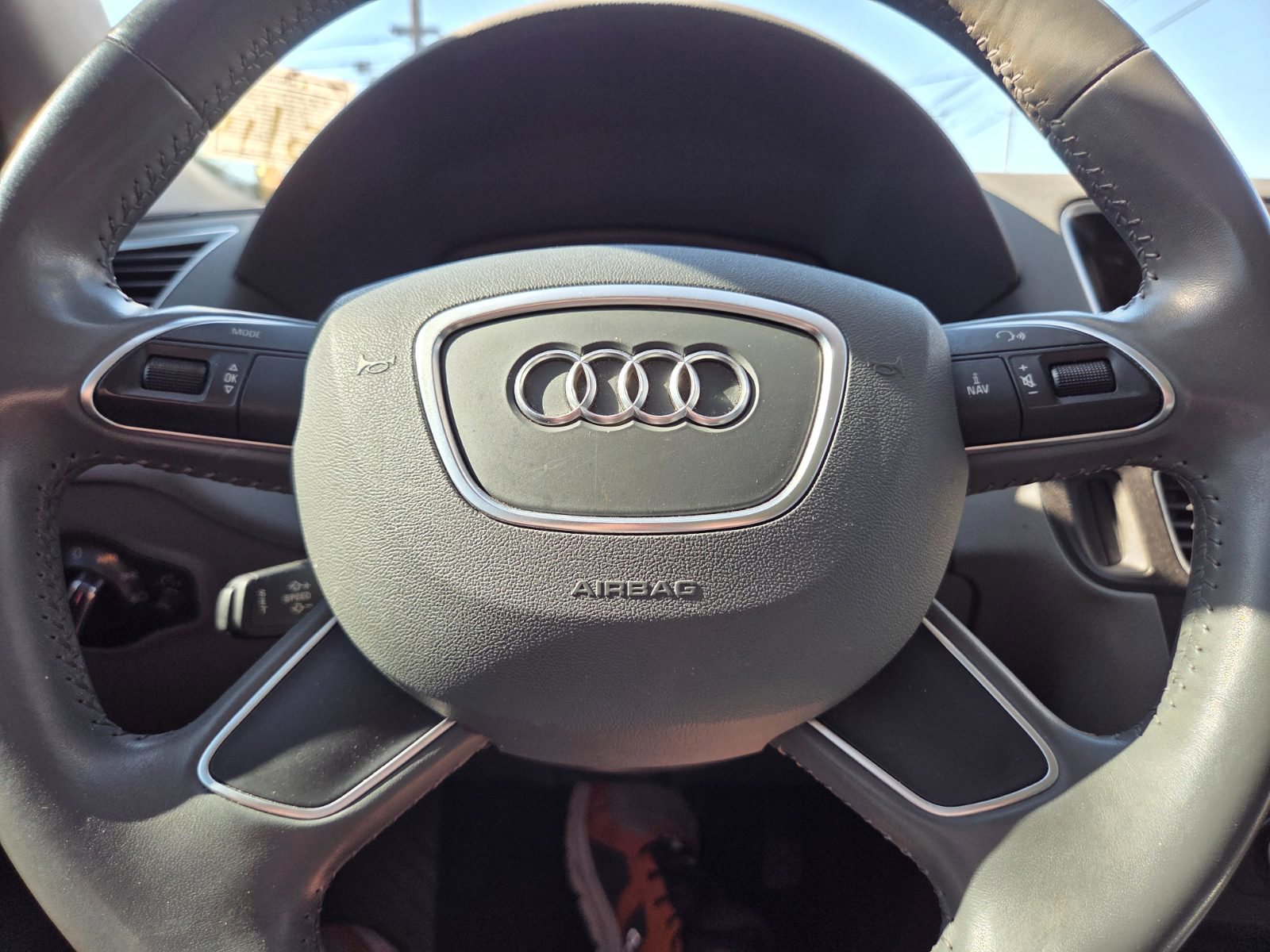 Used 2016 Audi Q5 2.0T Premium Plus w/ Technology Package AWD/4WD image 17