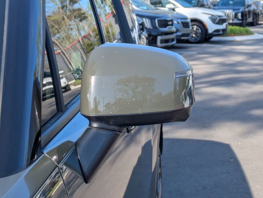 Certified 2025 Hyundai Santa Fe Limited FWD image 11