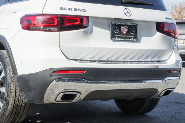 Used 2022 Mercedes-Benz GLB 250 4MATIC image 9