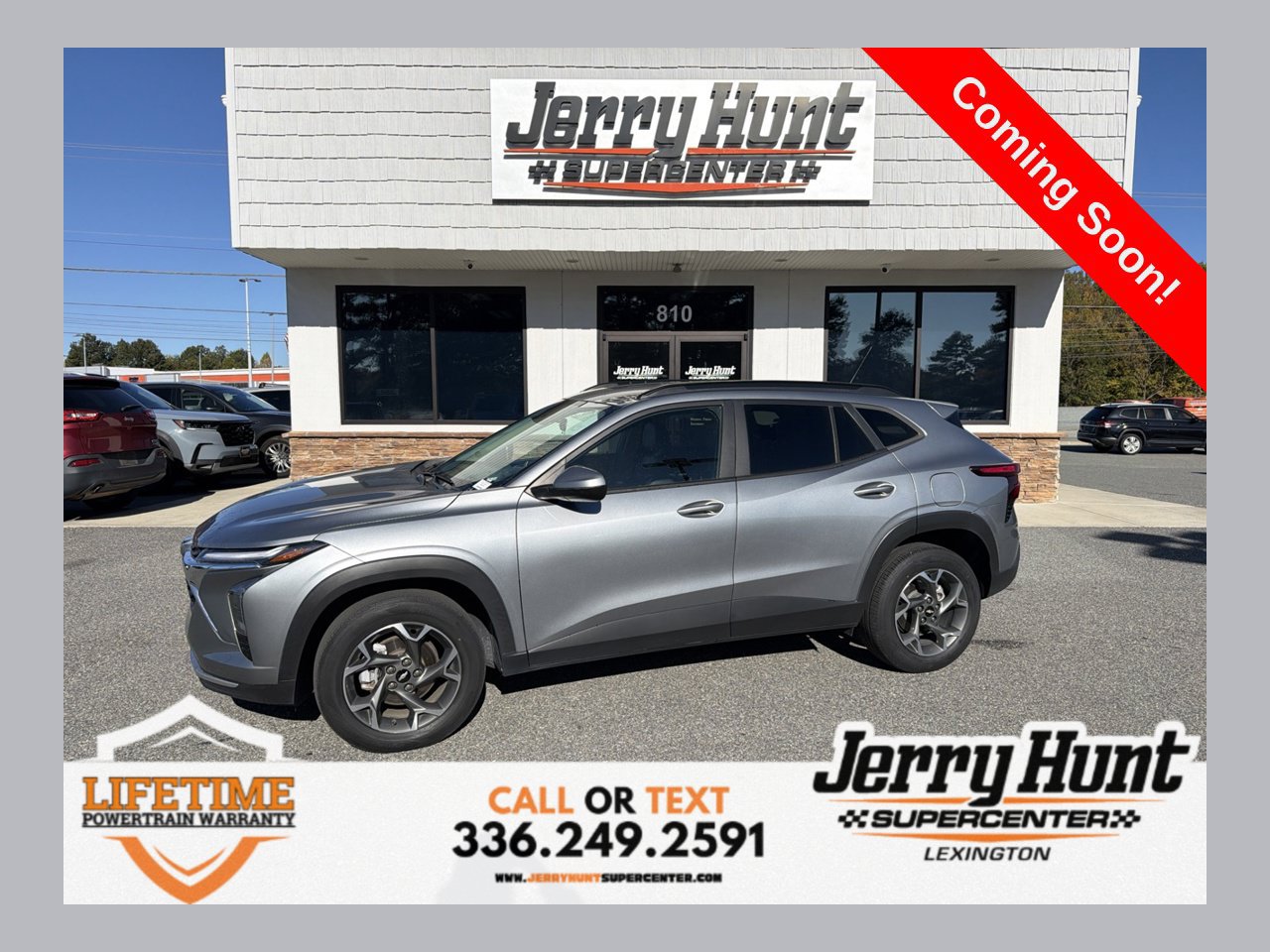 Used 2024 Chevrolet Trax LT FWD image 1