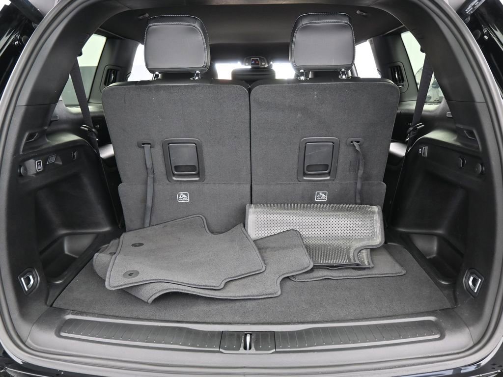 Used 2023 Jeep Grand Cherokee L Laredo image 33