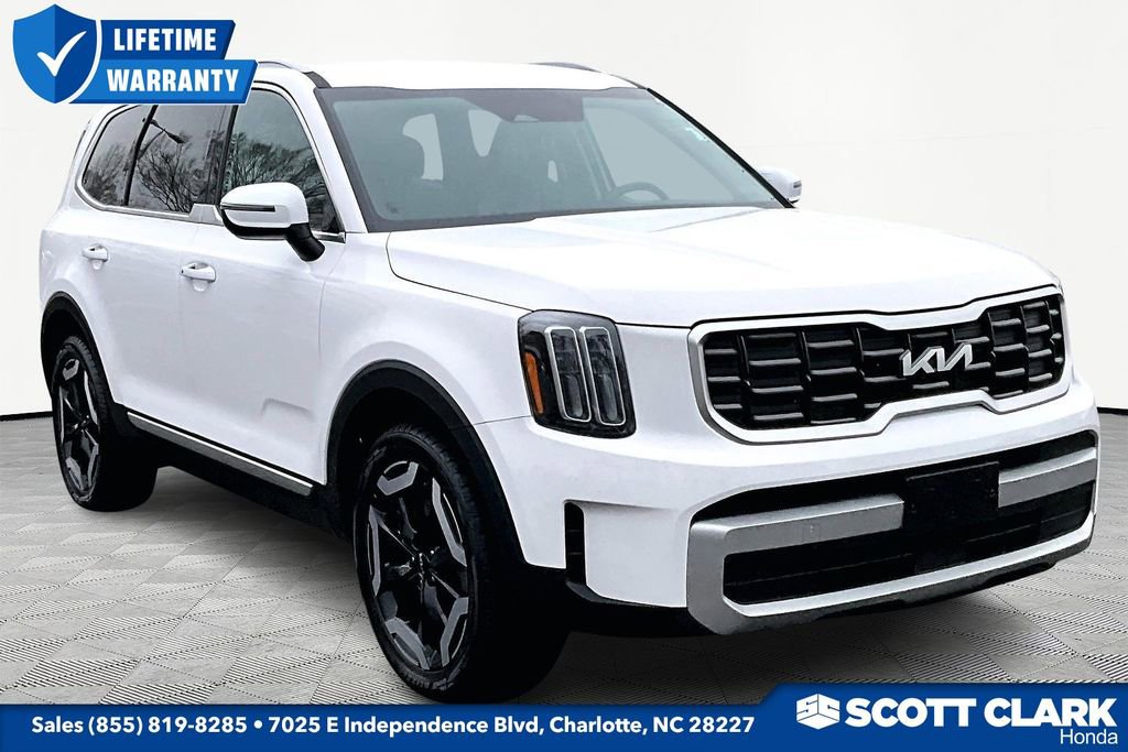Used 2024 Kia Telluride S image 1
