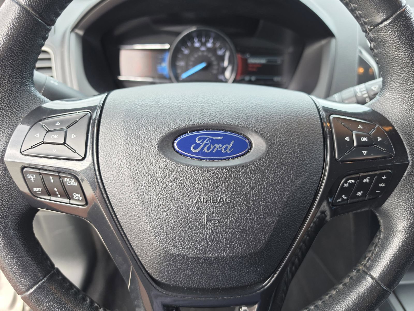 Used 2019 Ford Explorer XLT w/ Equipment Group 201A FWD image 37
