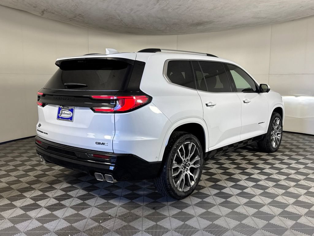 New 2027 GMC Acadia Denali Ultimate w/ LPO, Black Badging Package AWD/4WD image 7