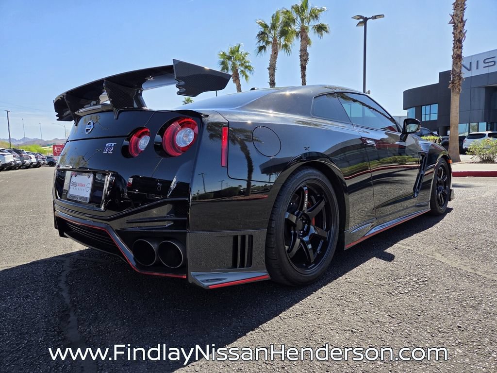 Used 2018 Nissan GT-R NISMO AWD/4WD image 6