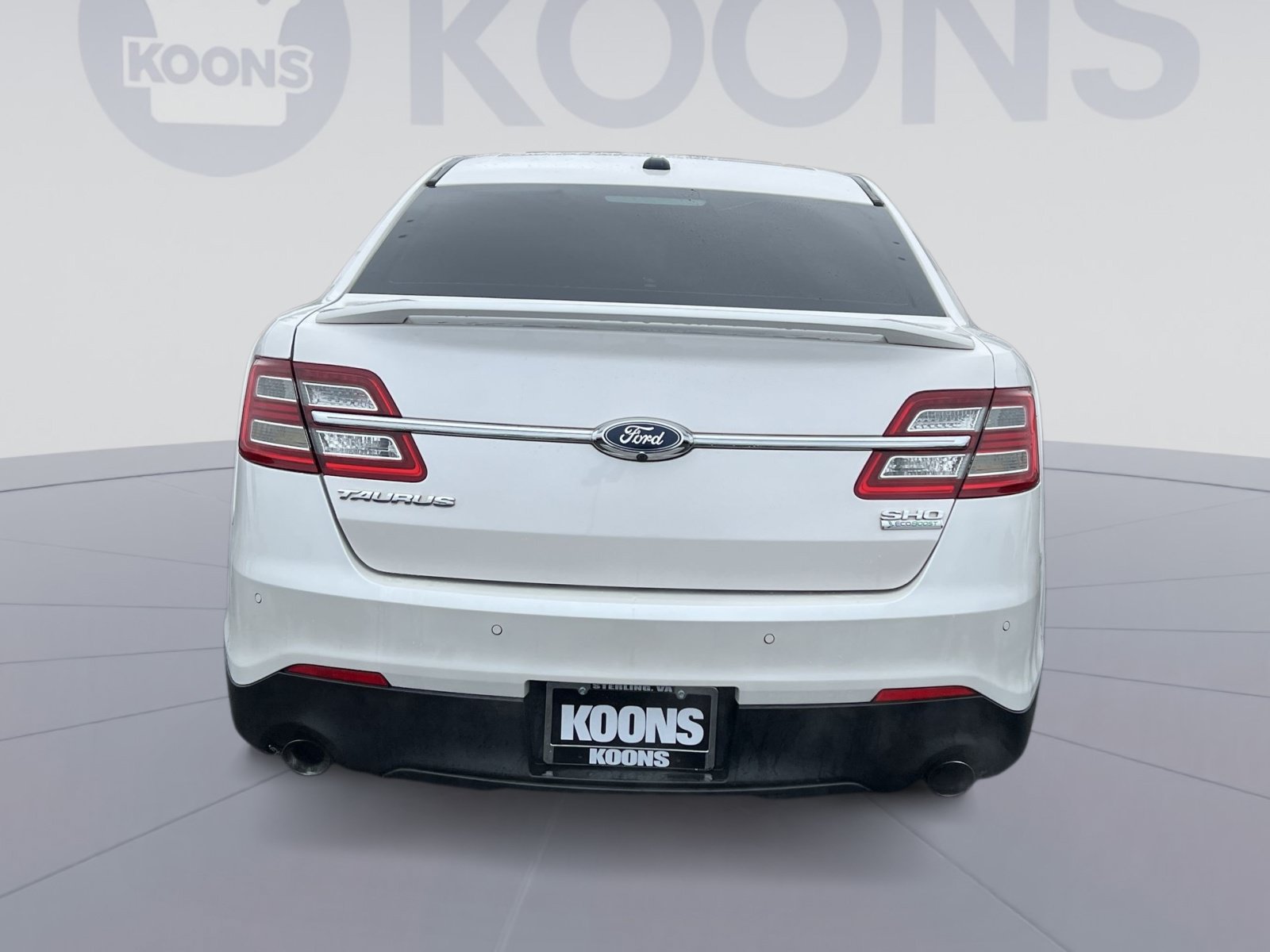 Used 2018 Ford Taurus SHO AWD/4WD image 10
