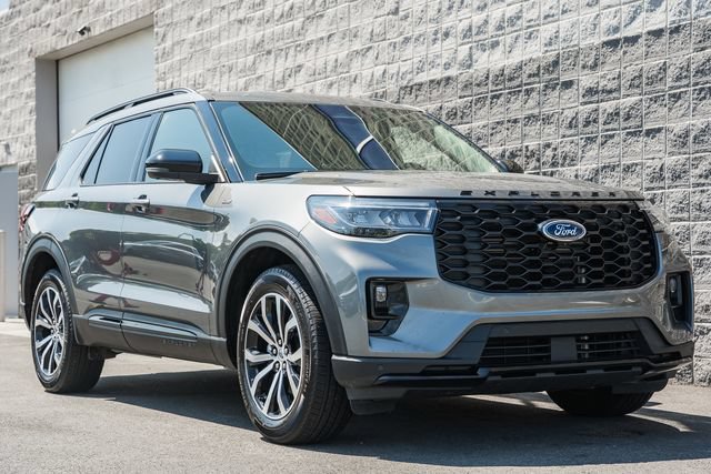Used 2026 Ford Explorer ST-Line AWD/4WD image 2