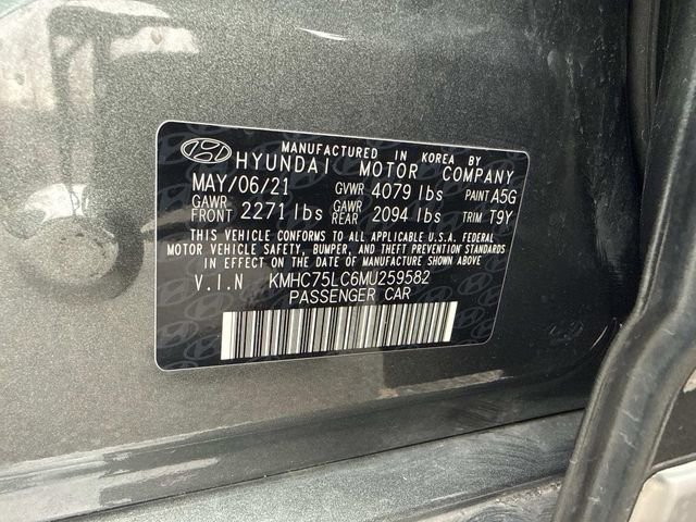 Used 2021 Hyundai Ioniq SE image 29