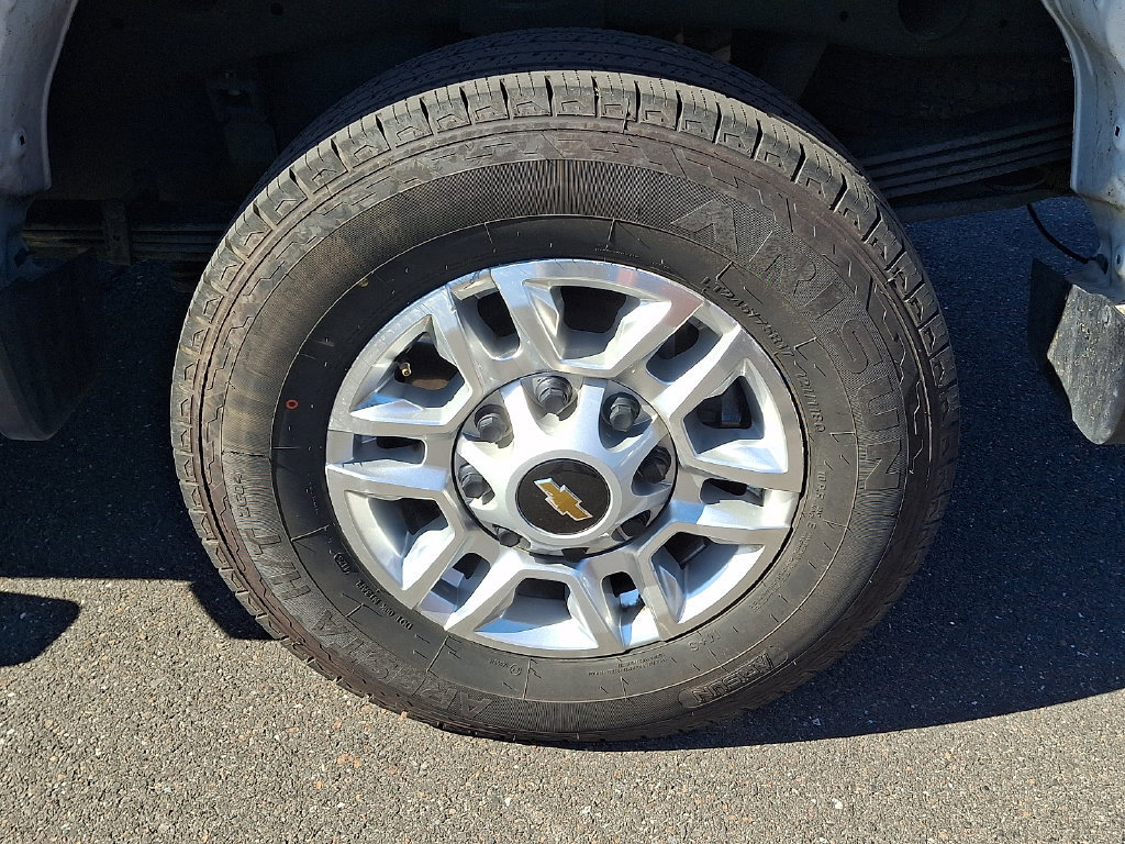 Used 2026 Chevrolet Silverado 2500 LT AWD/4WD image 8