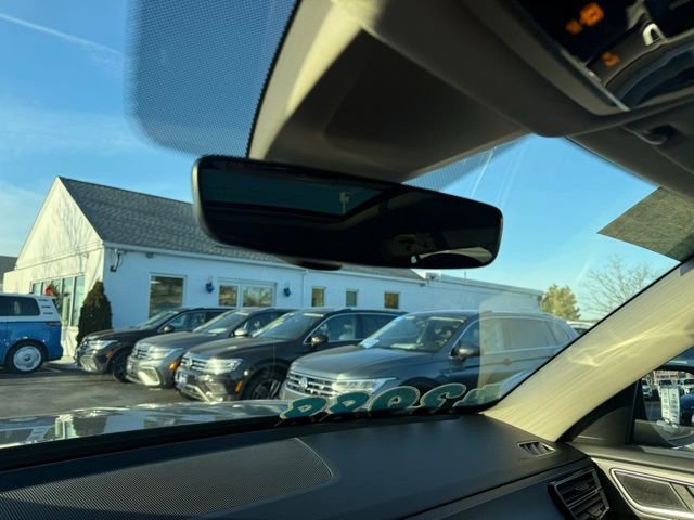 Certified 2025 Volkswagen Atlas Peak Edition SE image 26