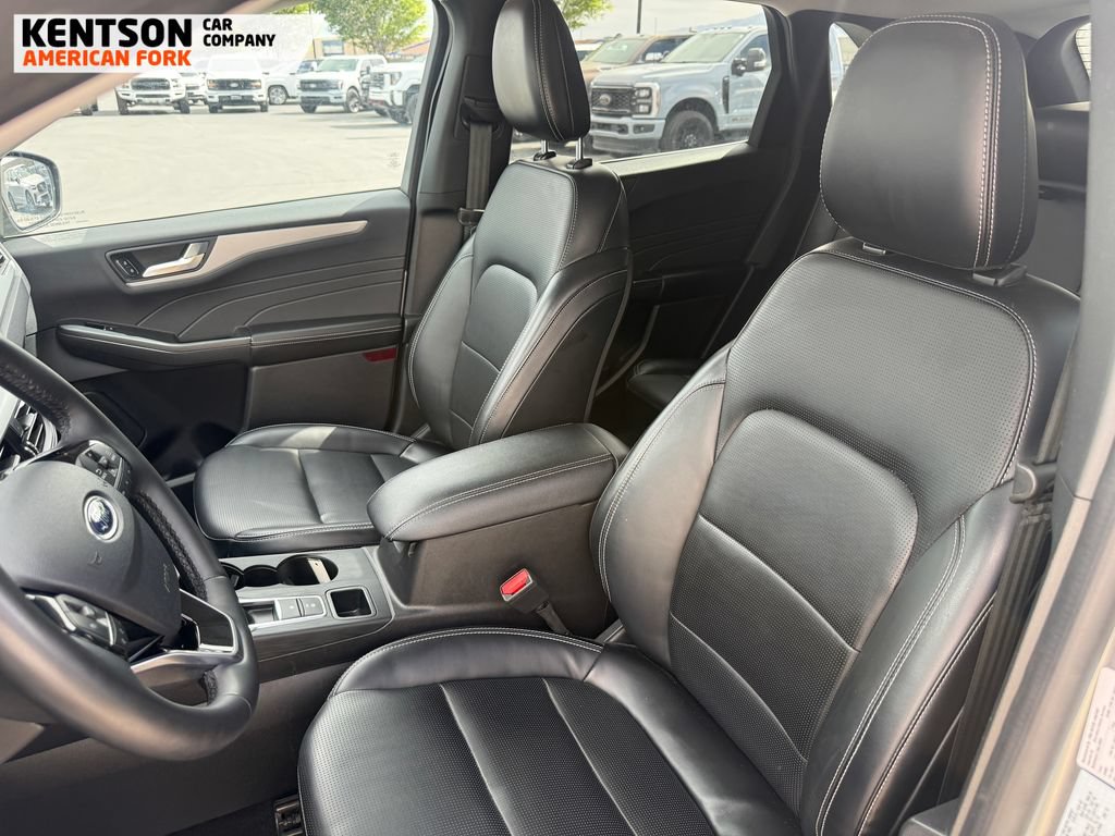 Used 2024 Ford Escape Platinum AWD/4WD image 25