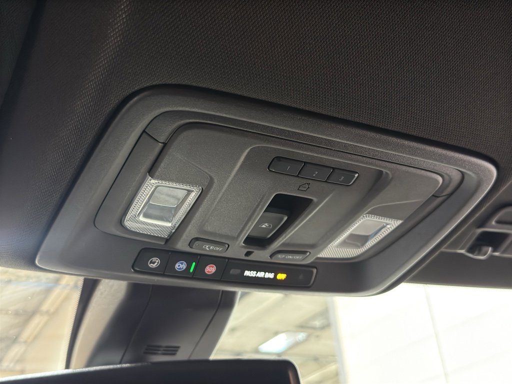 Used 2022 Chevrolet Silverado 1500 LTZ w/ Safety Package II image 33