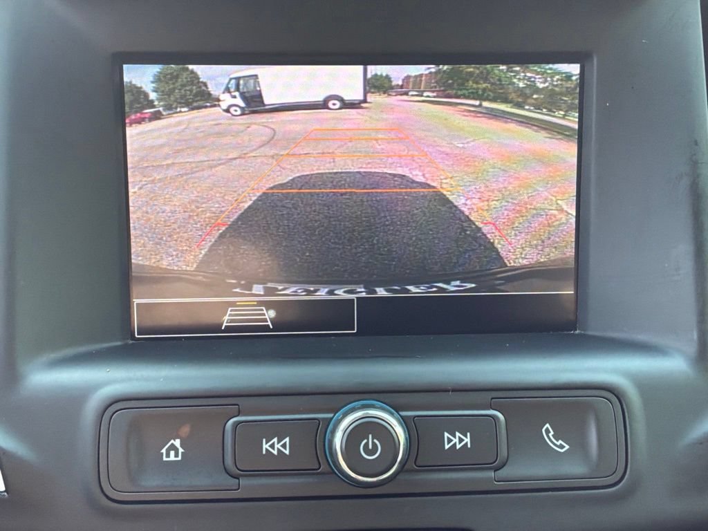 Used 2024 GMC Terrain SLE AWD/4WD image 19
