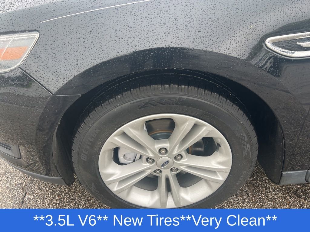 Used 2016 Ford Taurus SE FWD image 28