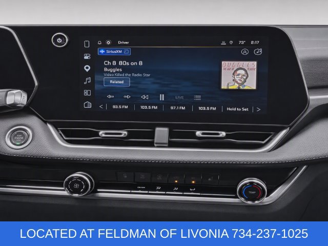 Used 2025 Chevrolet Equinox LT FWD image 11