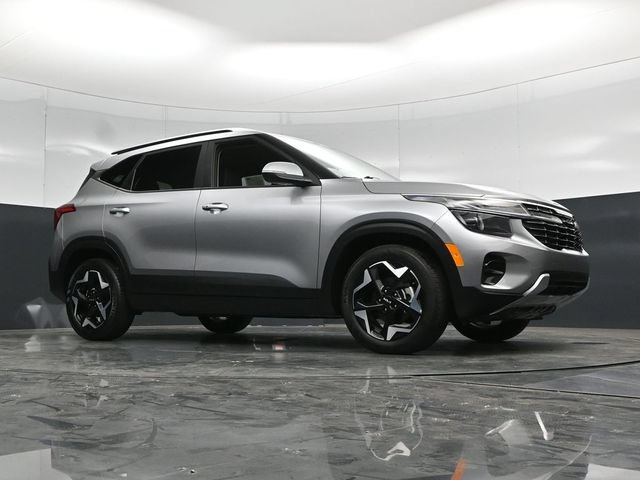Used 2025 Kia Seltos S FWD image 56