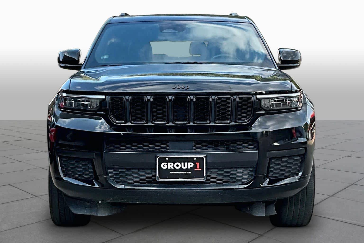 Used 2021 Jeep Grand Cherokee L Laredo AWD/4WD image 4