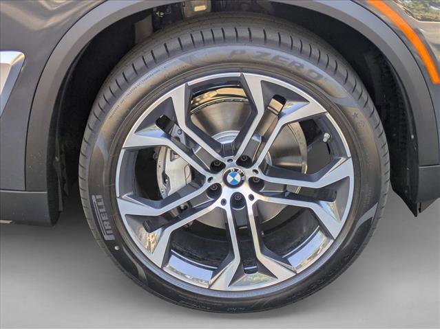 Used 2026 BMW X5 xDrive40i w/ Climate Comfort Package image 10