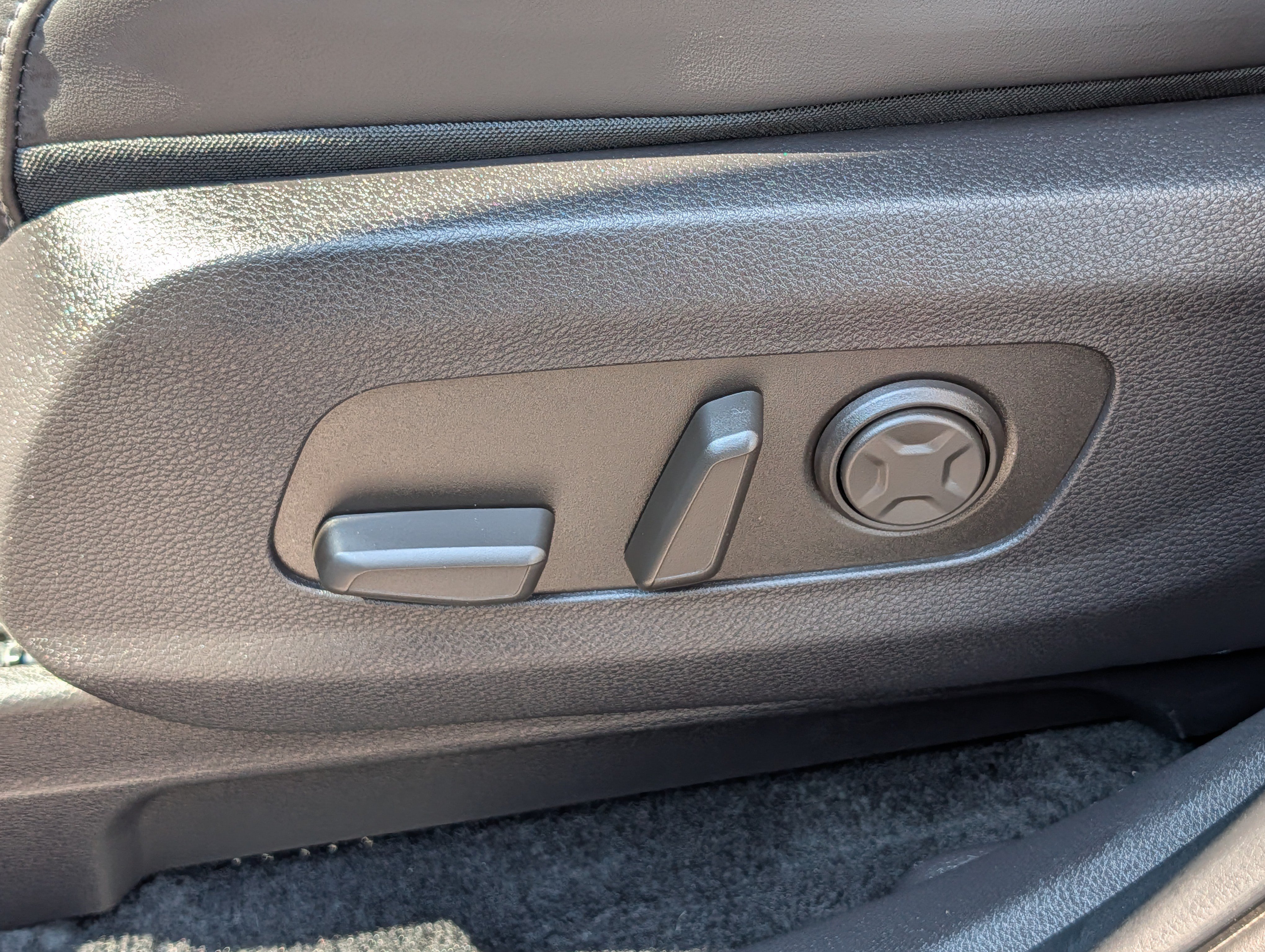 Certified 2026 Kia Carnival FWD image 20