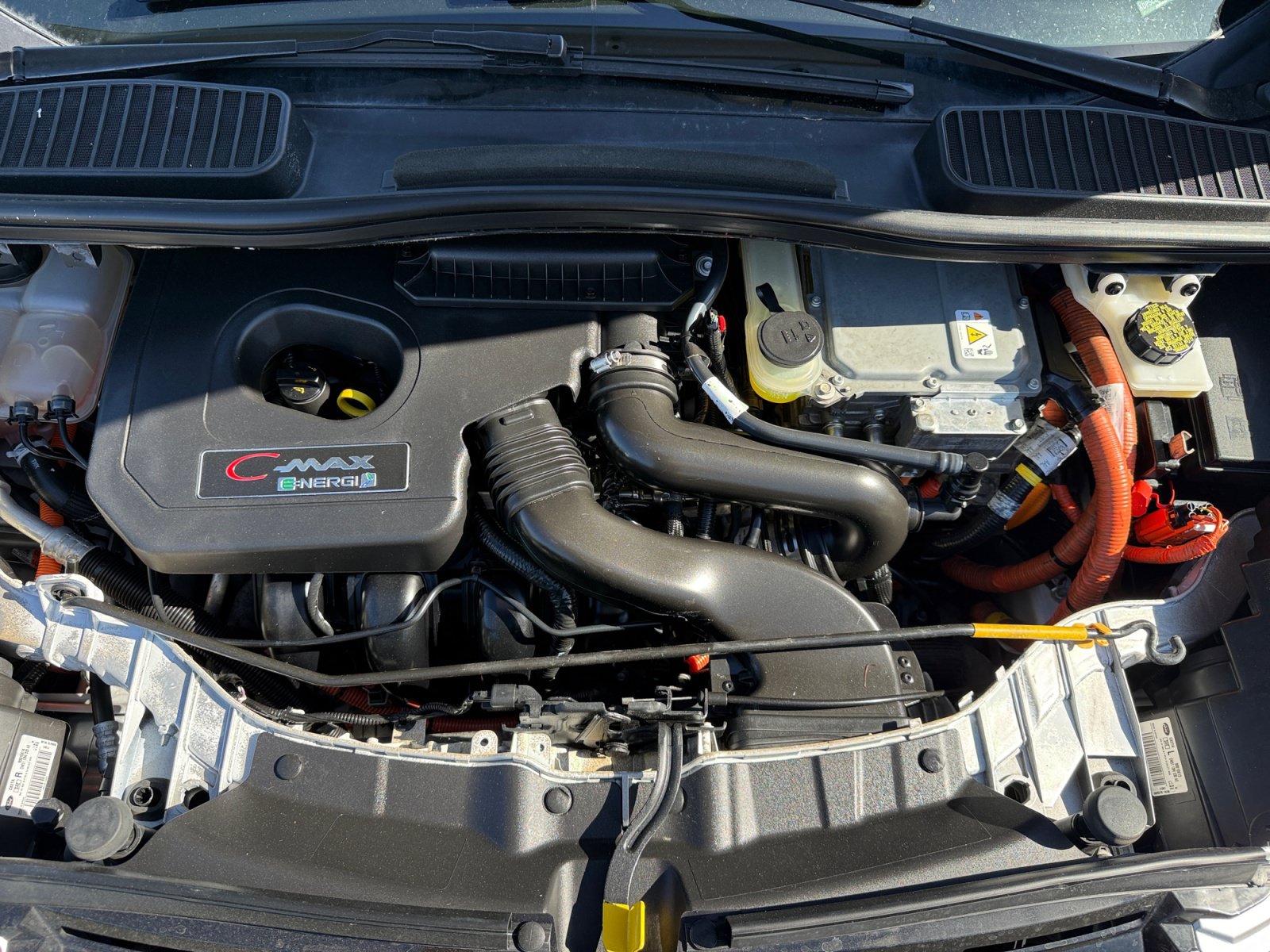 Used 2015 Ford C-MAX Energi SEL w/ Equipment Group 301A FWD image 20