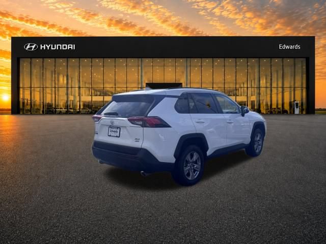 Used 2022 Toyota RAV4 XLE w/ XLE Grade Weather Package AWD/4WD image 6