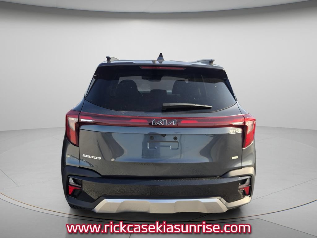 Used 2024 Kia Seltos EX AWD/4WD image 7