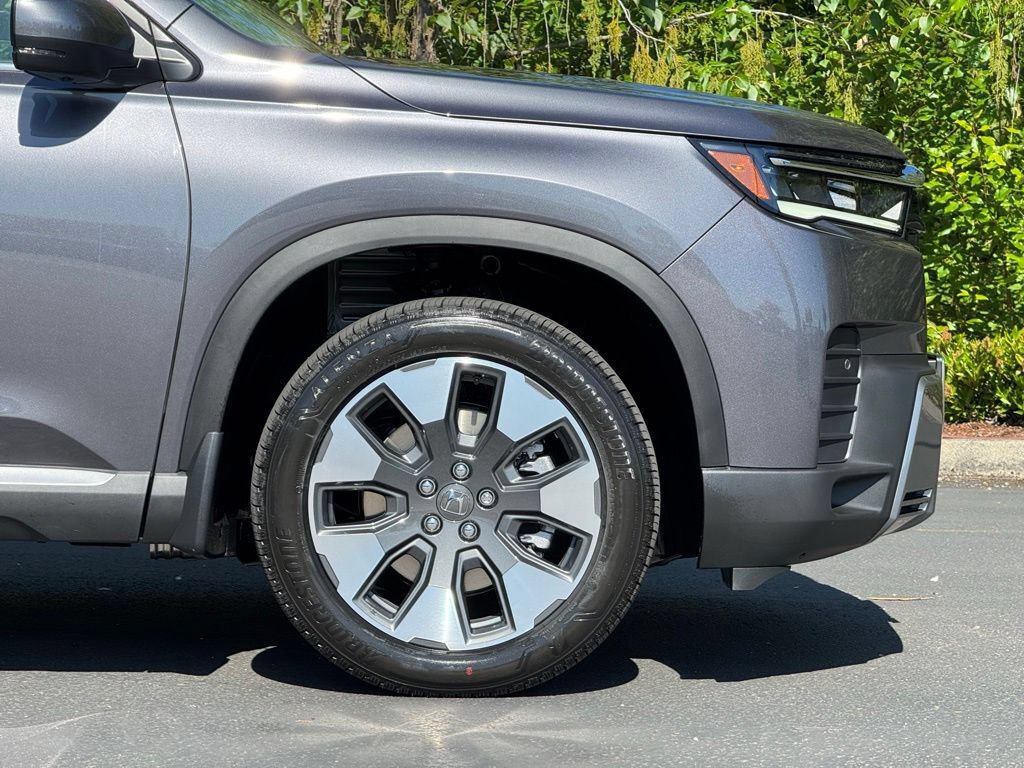 Certified 2026 Honda Pilot Touring image 32