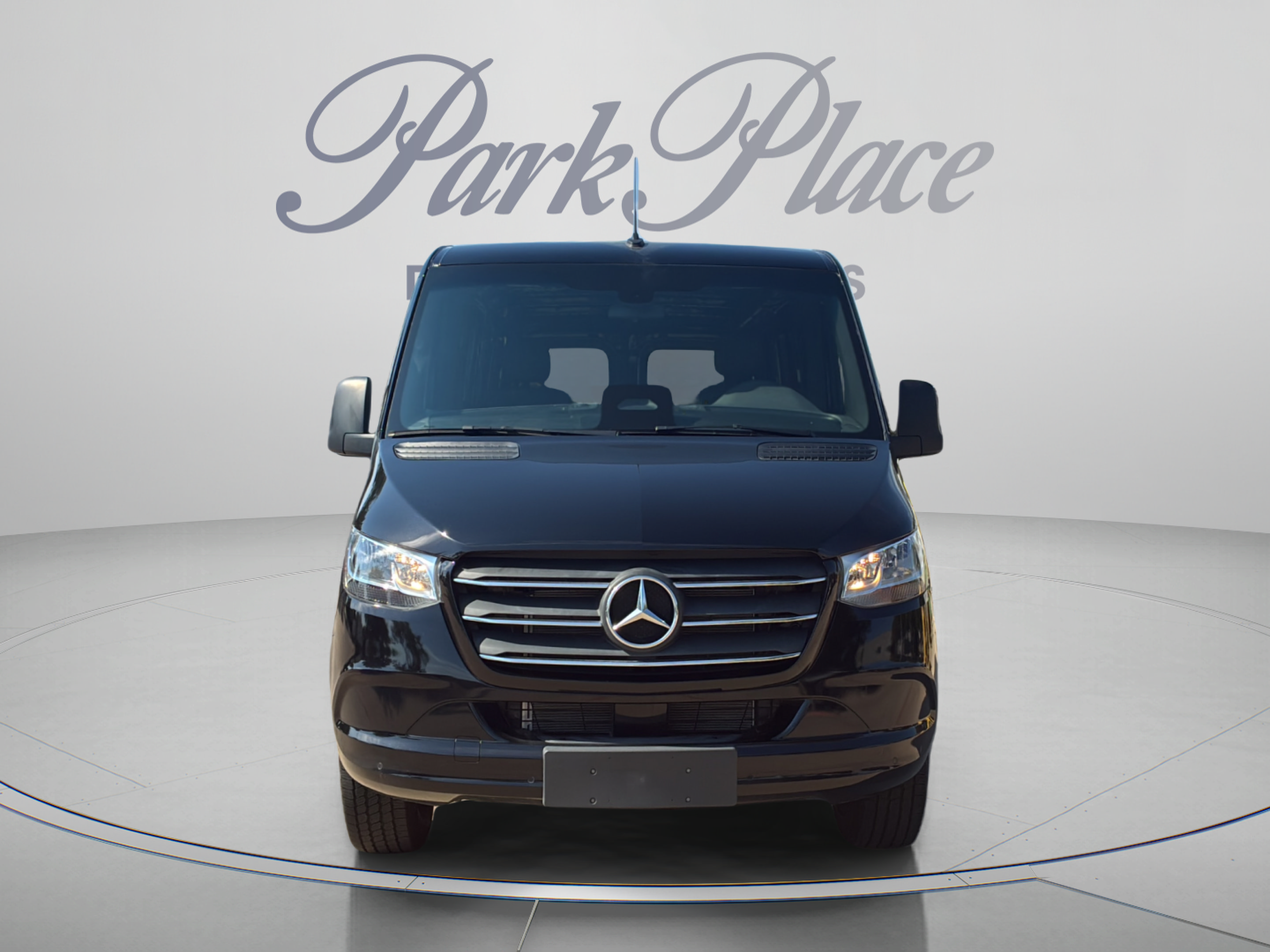 Used 2025 Mercedes-Benz Sprinter 2500 image 8