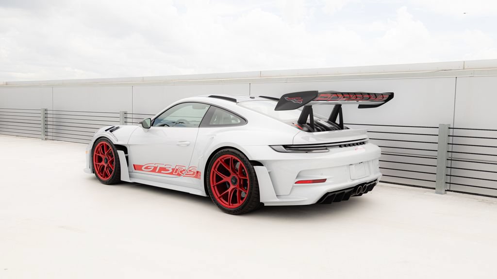 Certified 2025 Porsche 911 GT3 RS RWD image 5