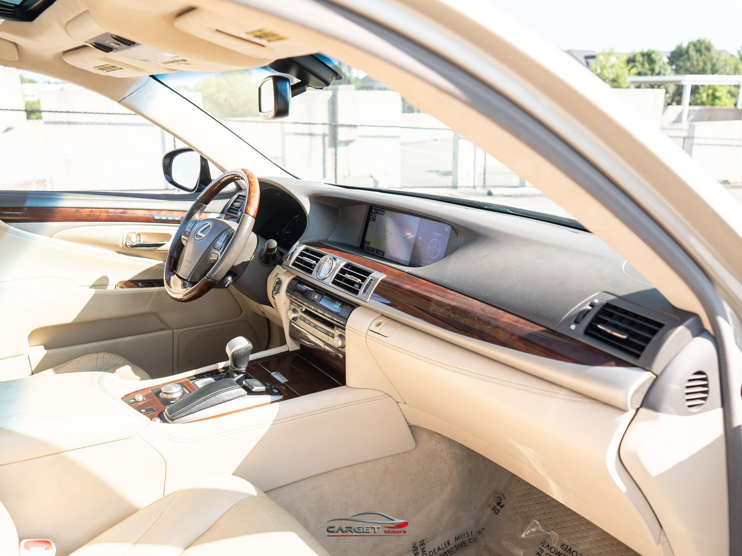 Used 2015 Lexus LS 460 AWD w/ Comfort Package image 14