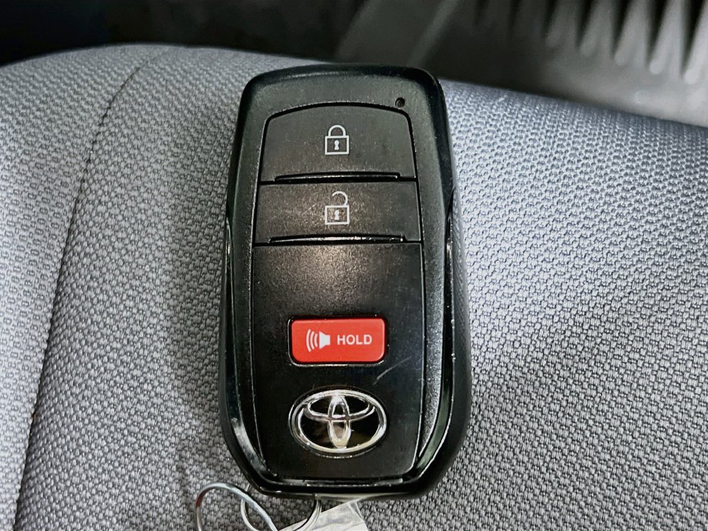 Used 2024 Toyota Corolla Cross AWD Hybrid image 35