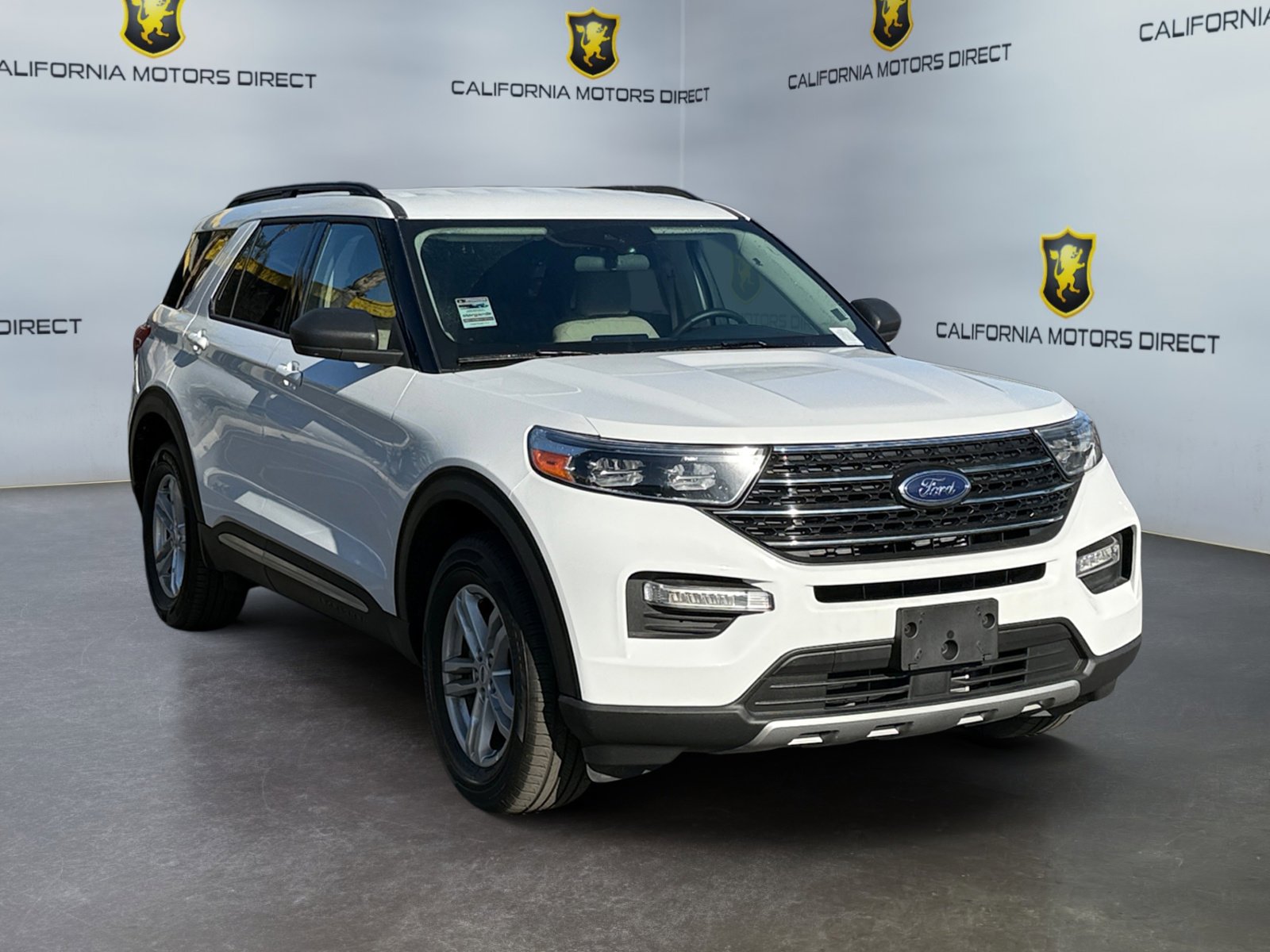 Used 2023 Ford Explorer XLT w/ Equipment Group 202A image 7