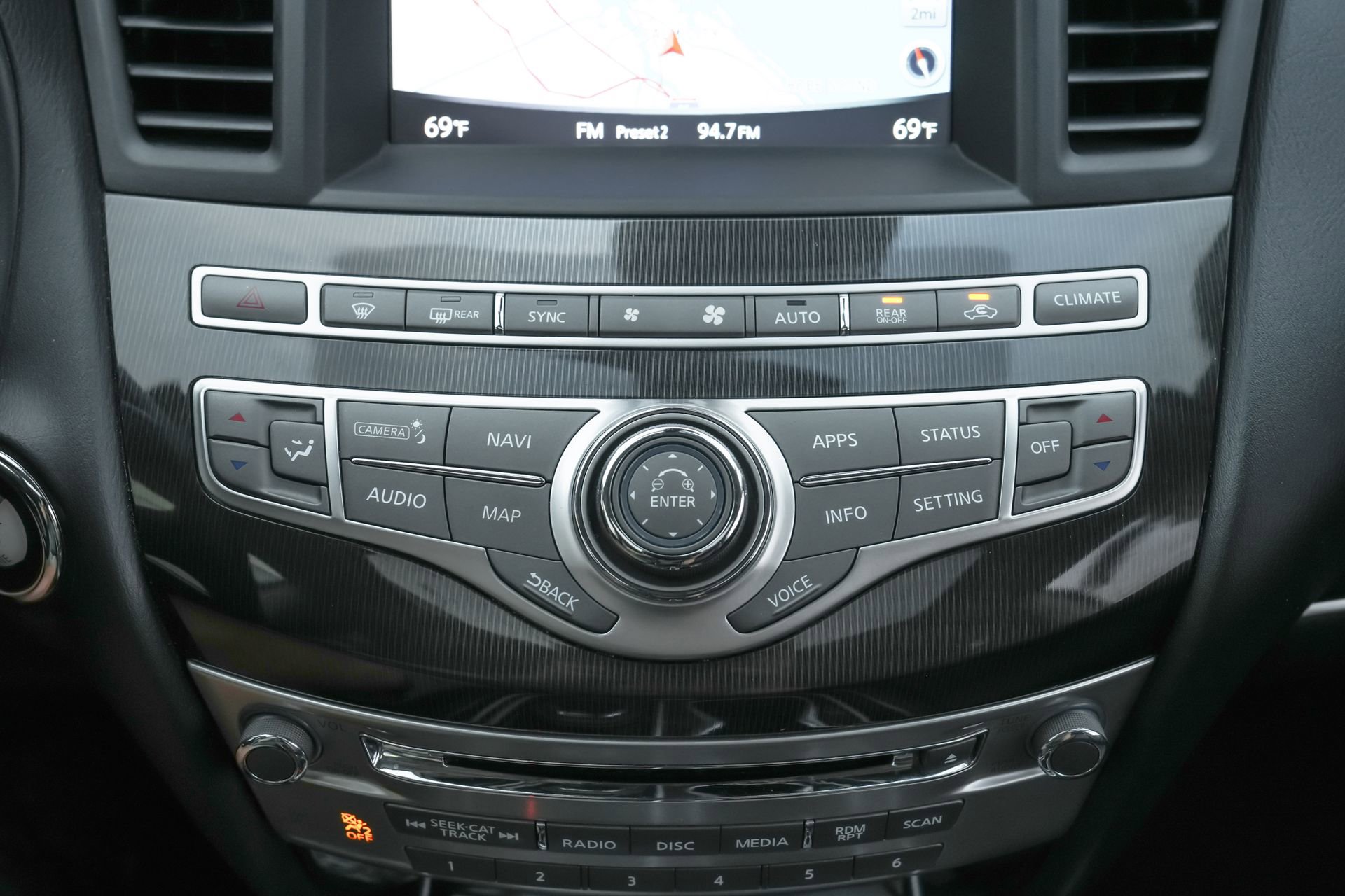 Used 2019 INFINITI QX60 Luxe w/ Essential Package image 13