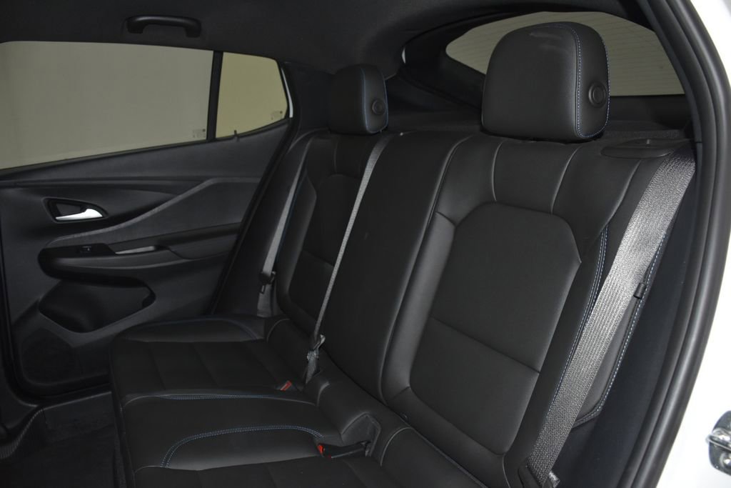 Used 2025 Buick Envista Sport Touring FWD image 28
