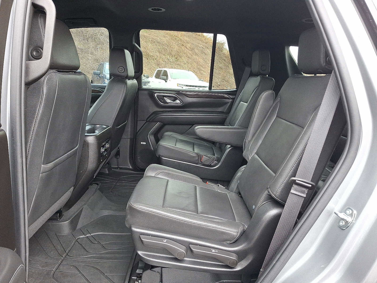 Used 2023 Chevrolet Tahoe LT image 11