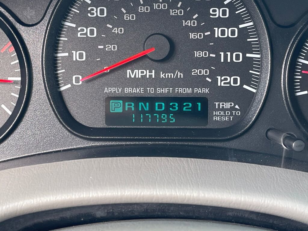 Used 2002 Chevrolet Impala LS w/ Preferred Equipment Group image 16