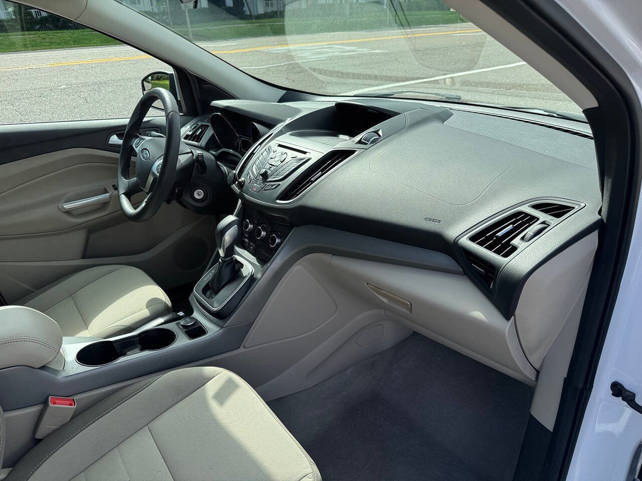 Used 2014 Ford Escape SE image 18