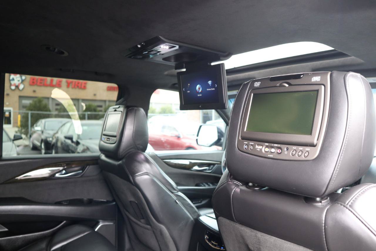 Used 2017 Cadillac Escalade Platinum AWD/4WD image 13