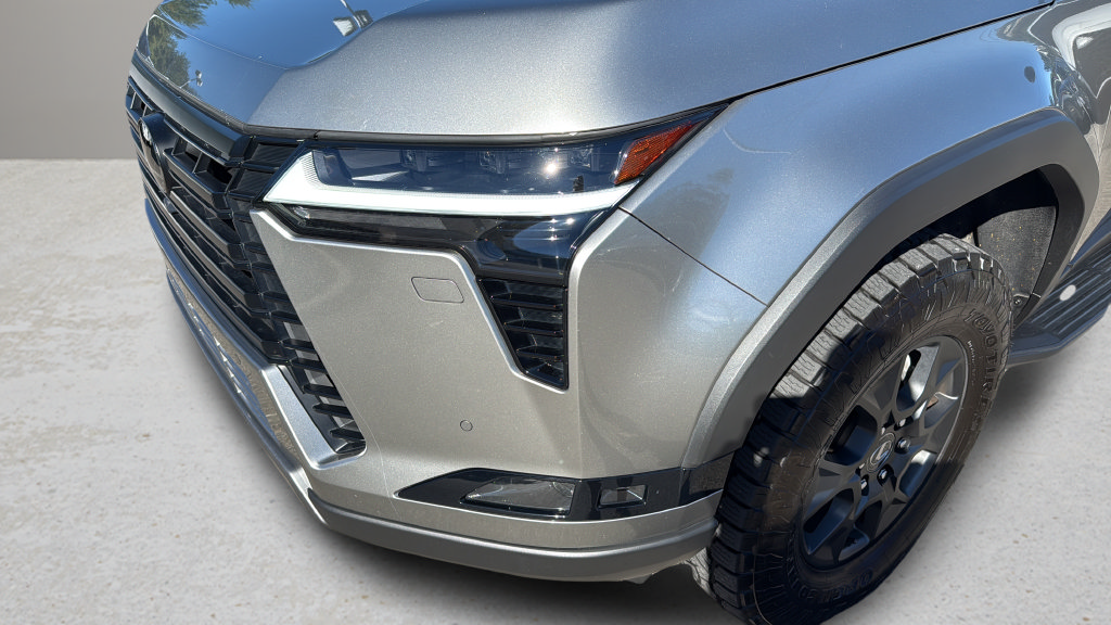 Used 2024 Lexus GX 550 AWD/4WD image 10