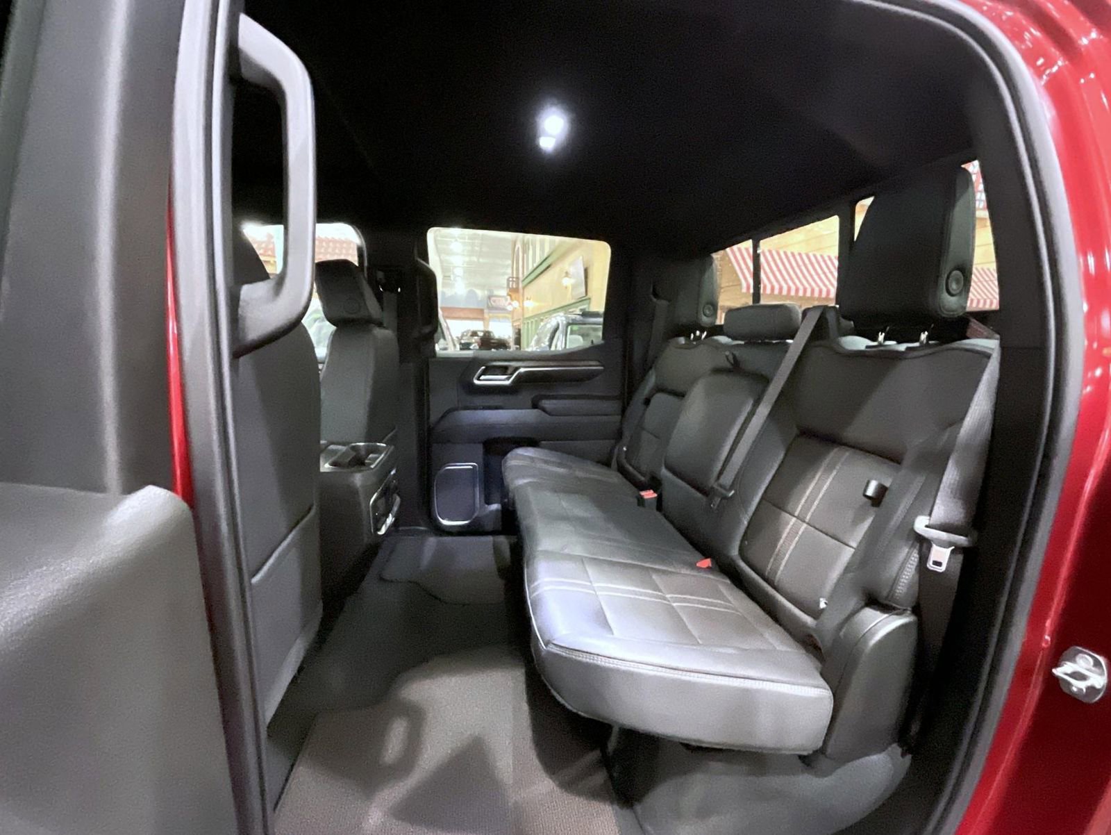 Certified 2023 Chevrolet Silverado 1500 High Country w/ Technology Package image 19