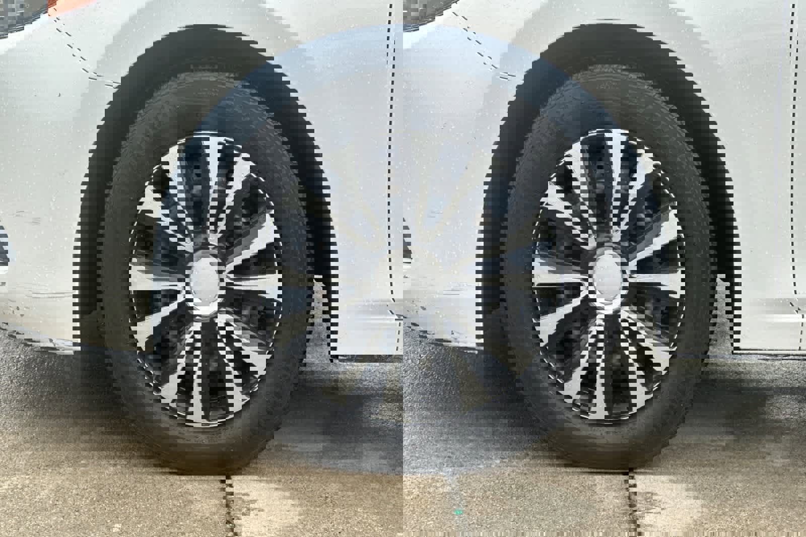 Used 2018 MAZDA MAZDA3 Sport image 25