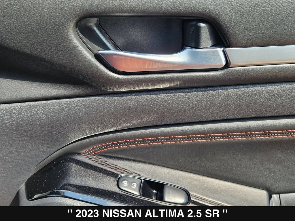 Used 2023 Nissan Altima 2.5 SR AWD/4WD image 31